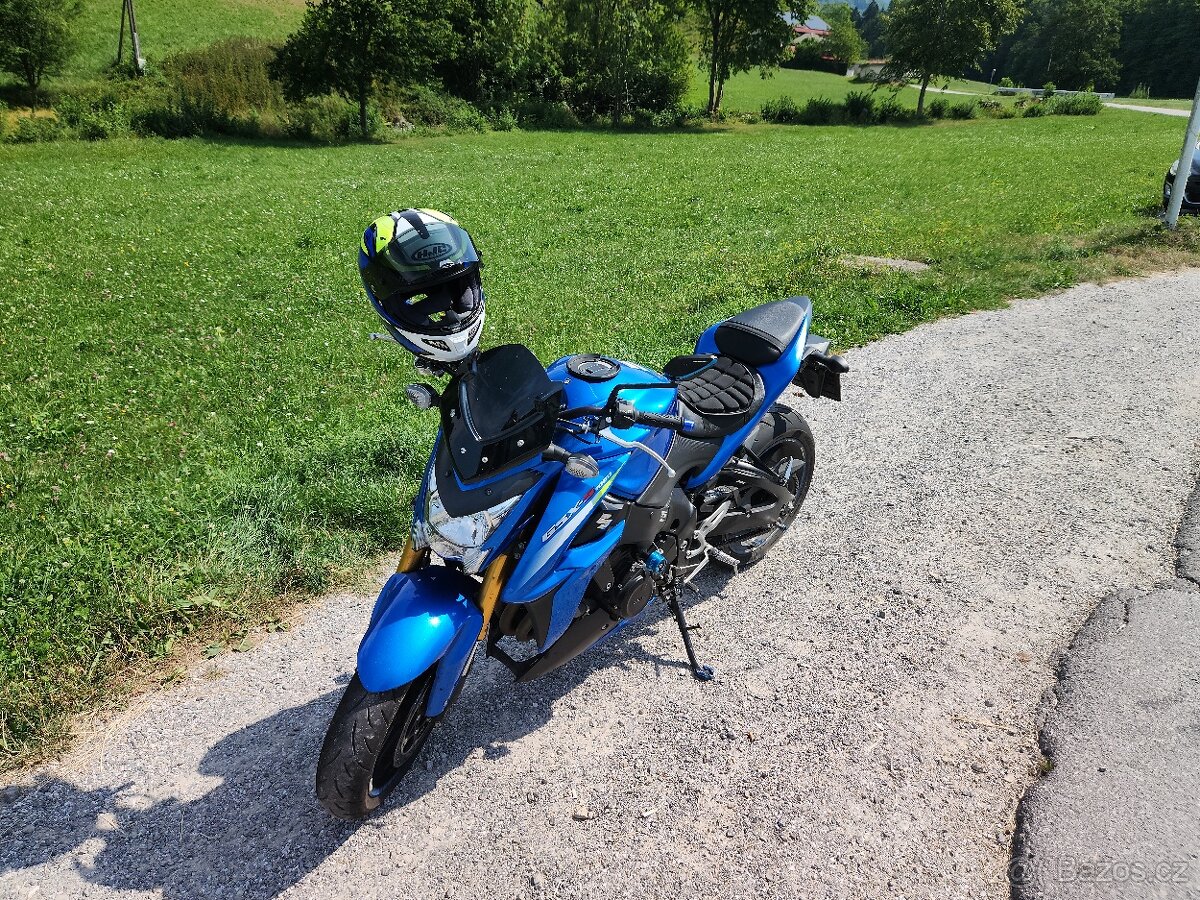 Suzuki gsxs 1000 - 2