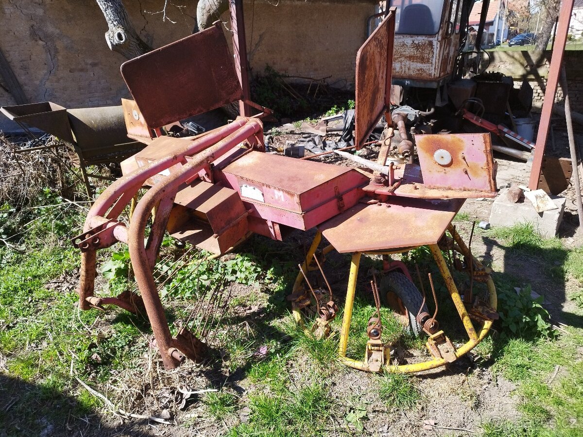 Obraceč a shrnovač sena SP4 130 - 2