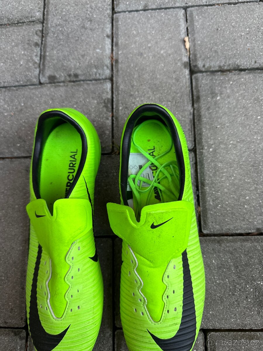 Niki Mercurial - 2