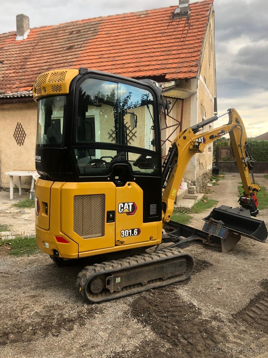 Caterpillar CAT 301.6 - 2