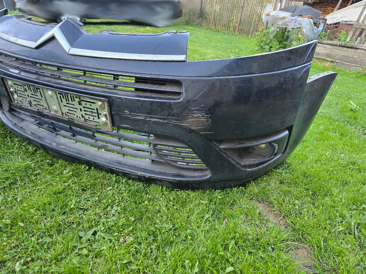 Citroen C4 Grand Pıcasso - přední nárazník - 2