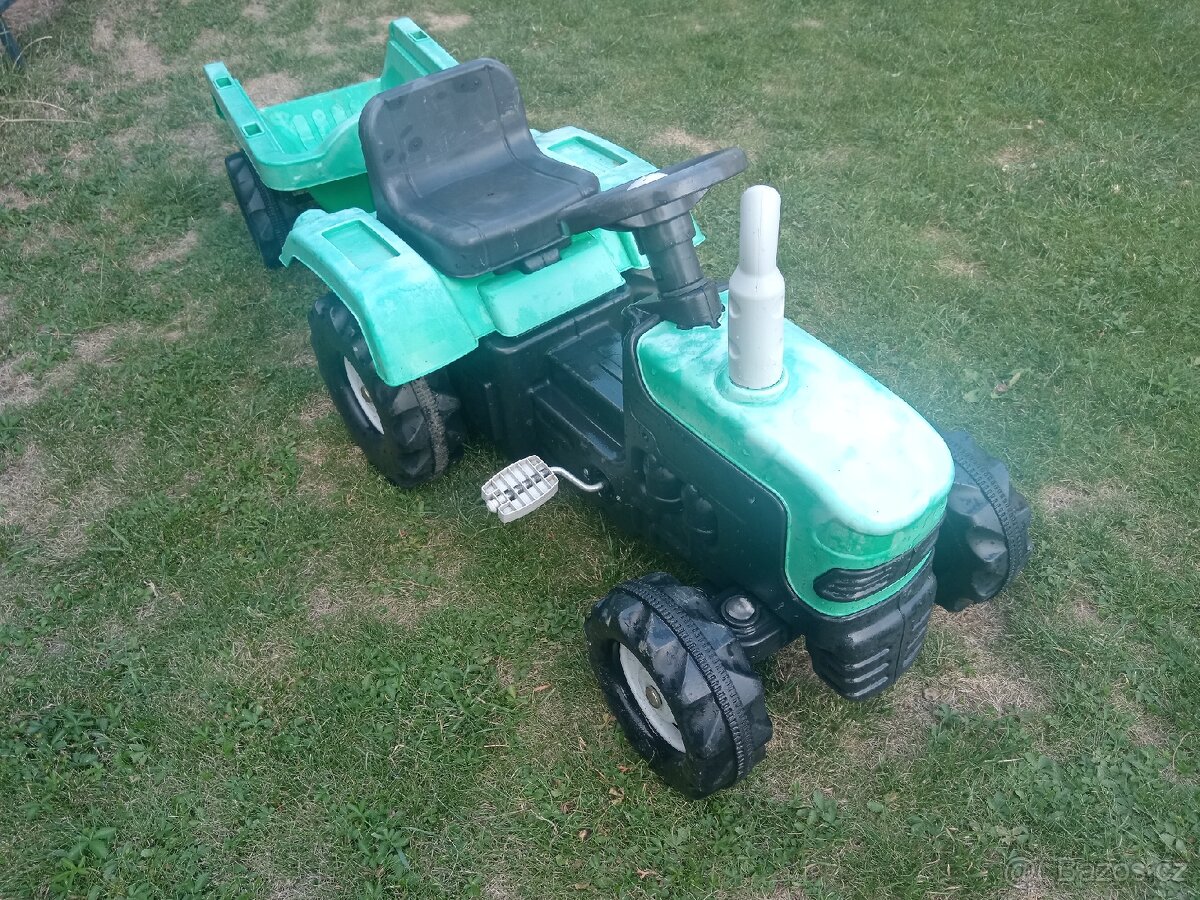 Šlapací traktor s valníkem - 2