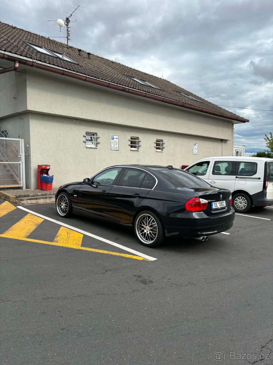 BMW E90 330D 171kW - 2