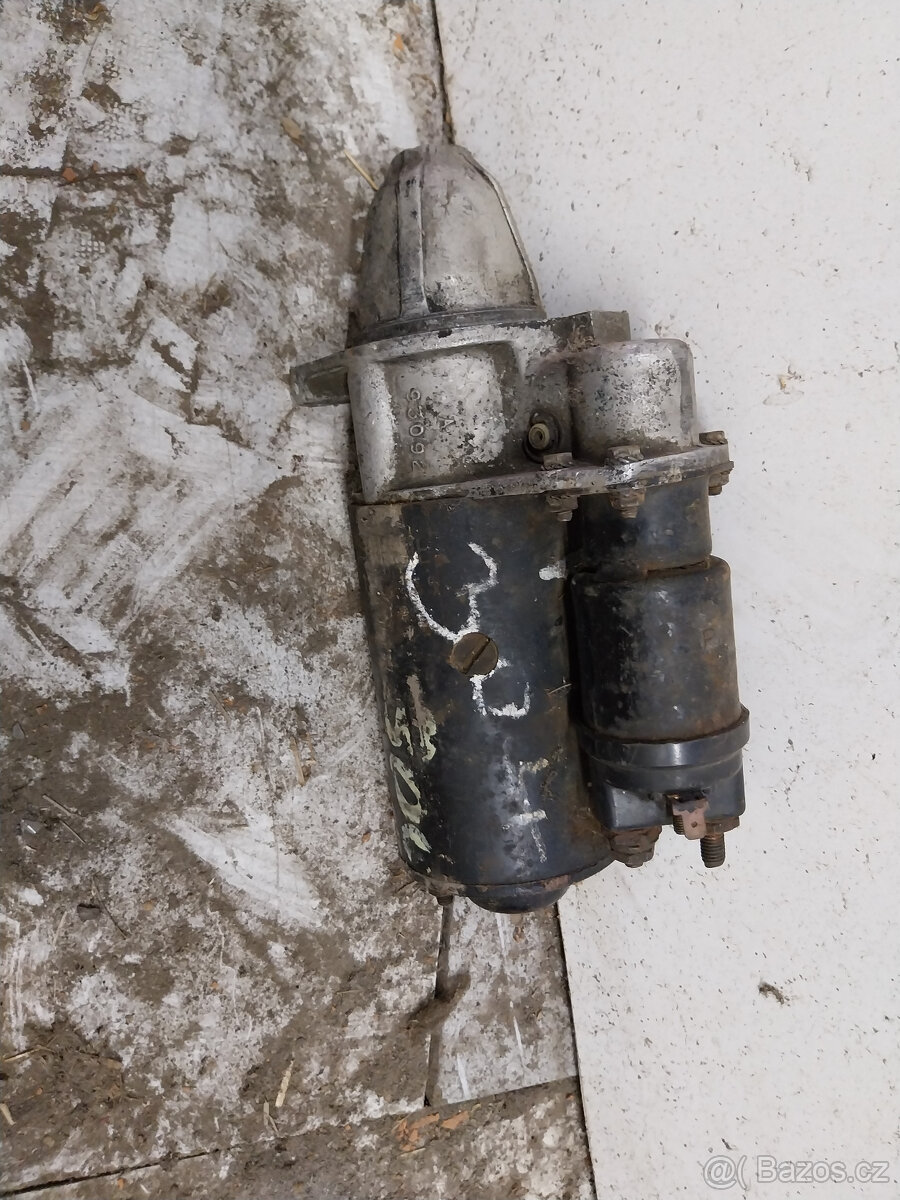 Peugeot 304 starter - 2
