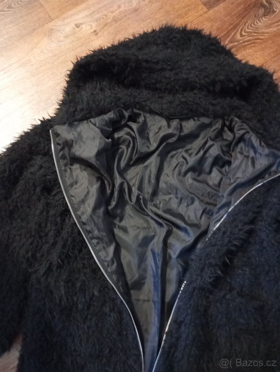 Chlupaty kabátek vel 36 - 2