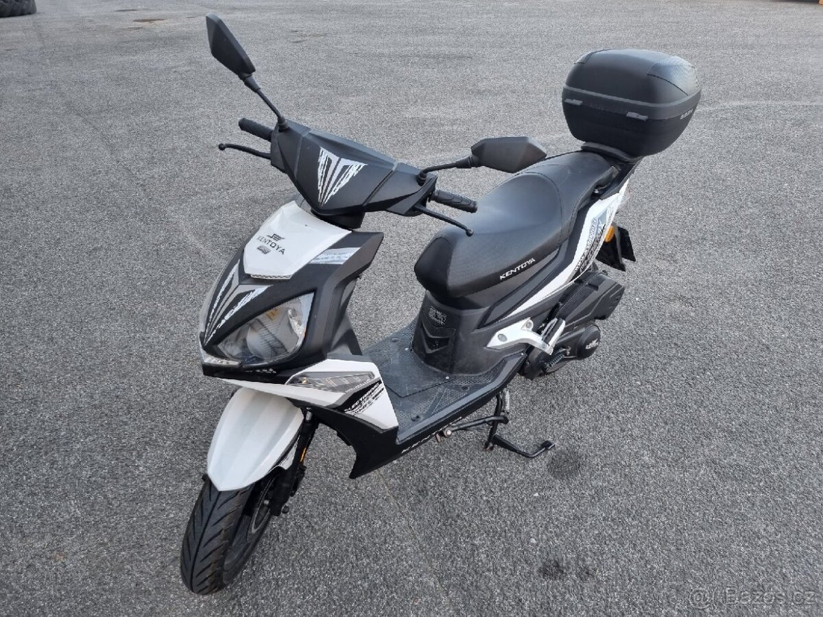 Kentoya Phoenix 125 4T - najeto 1200km - 2