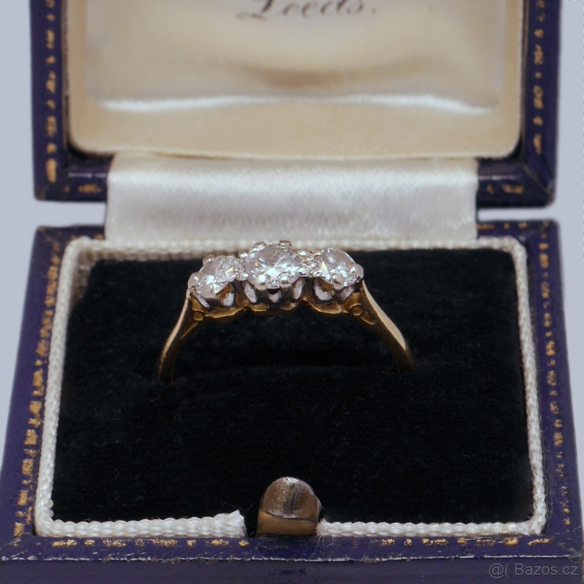 Zlatý prsten s diamanty - 2