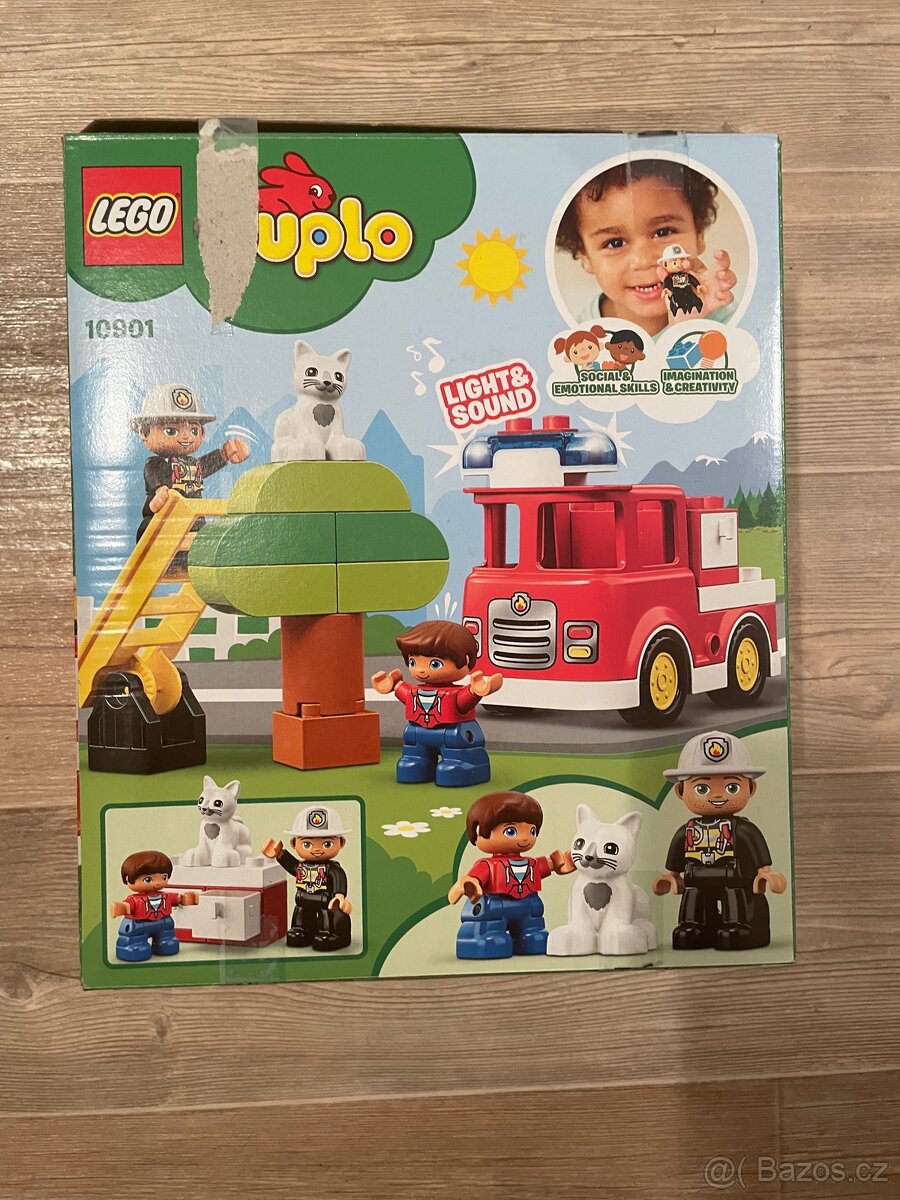 Lego Duplo 10901 hasičské auto - 2