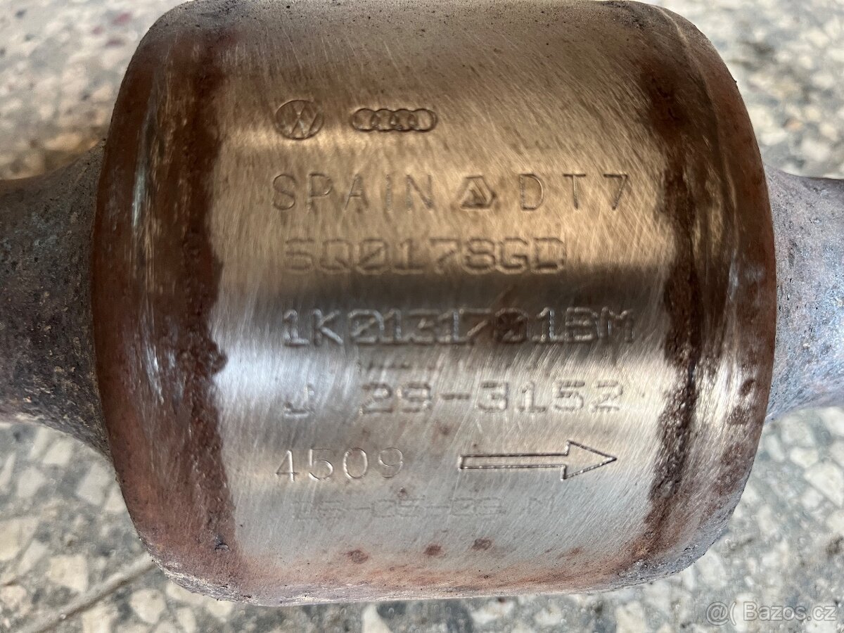 Katalyzátor s výfukovou trubkou koncern VW 1,4 63 kw, BXW - 2