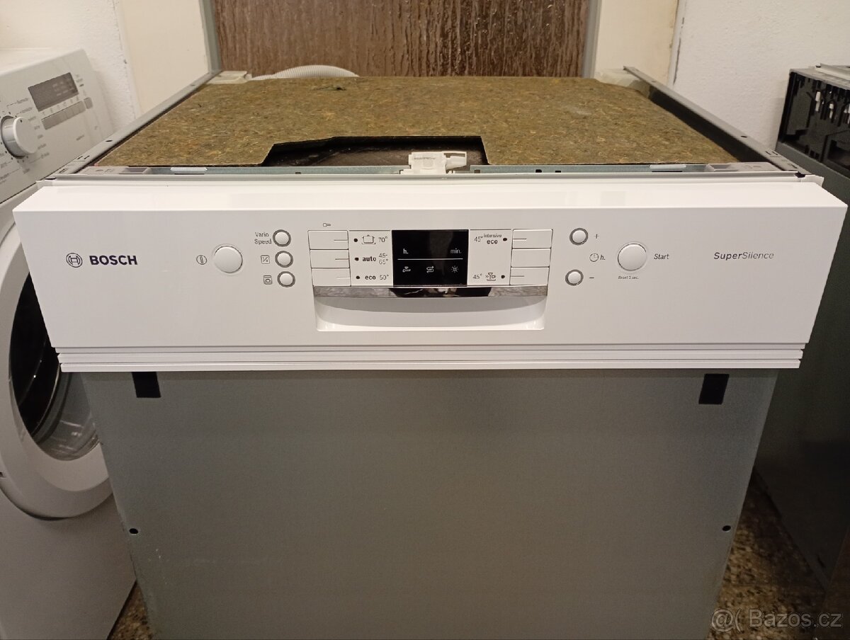 Myčka nádobí Bosch vestavná - 2