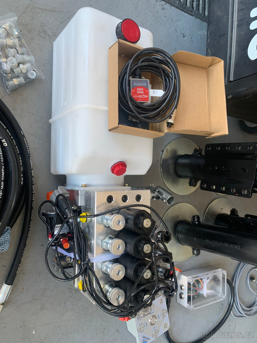 Hydraulický vyrovnávací podvozek - 2