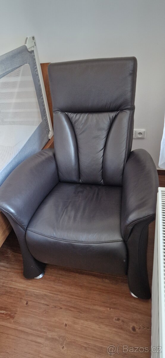 Kozene kreslo Himolla - 2