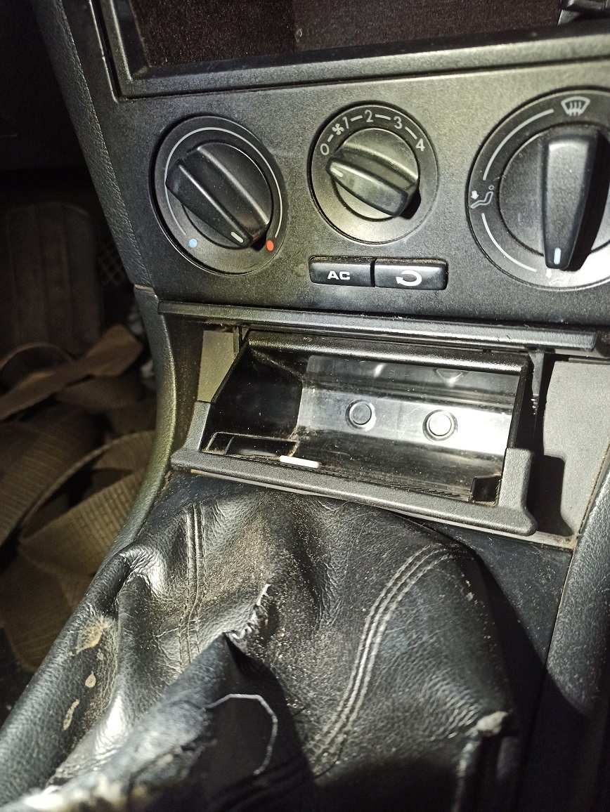 Škoda Octavia 1 popelník - 2