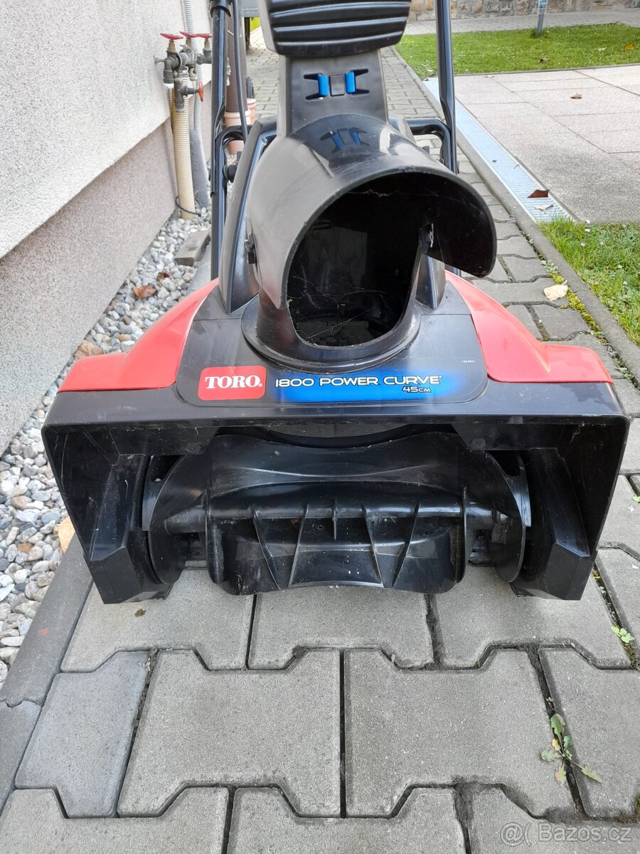 Elektrická sněhova fréza TORO 1800 POWERCURVE 45CM - 2