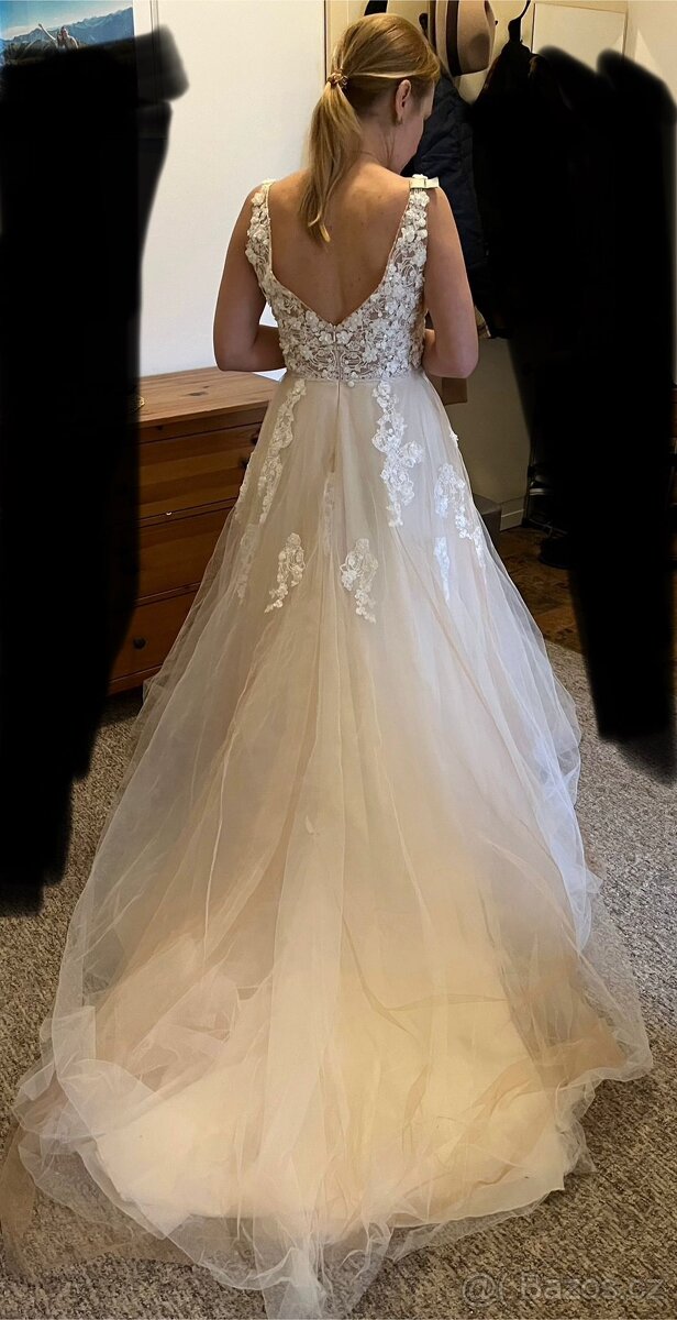 Značkové svatební šaty pro nevěstu - 2