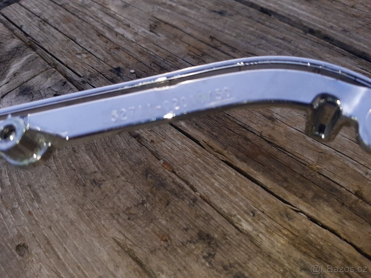 Toyota Auris lišta nárazníku - 2