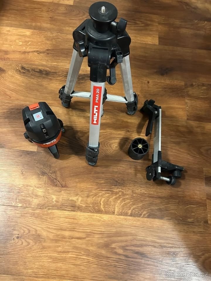 HILTI set Multi liniový laser PM 4-M - 2