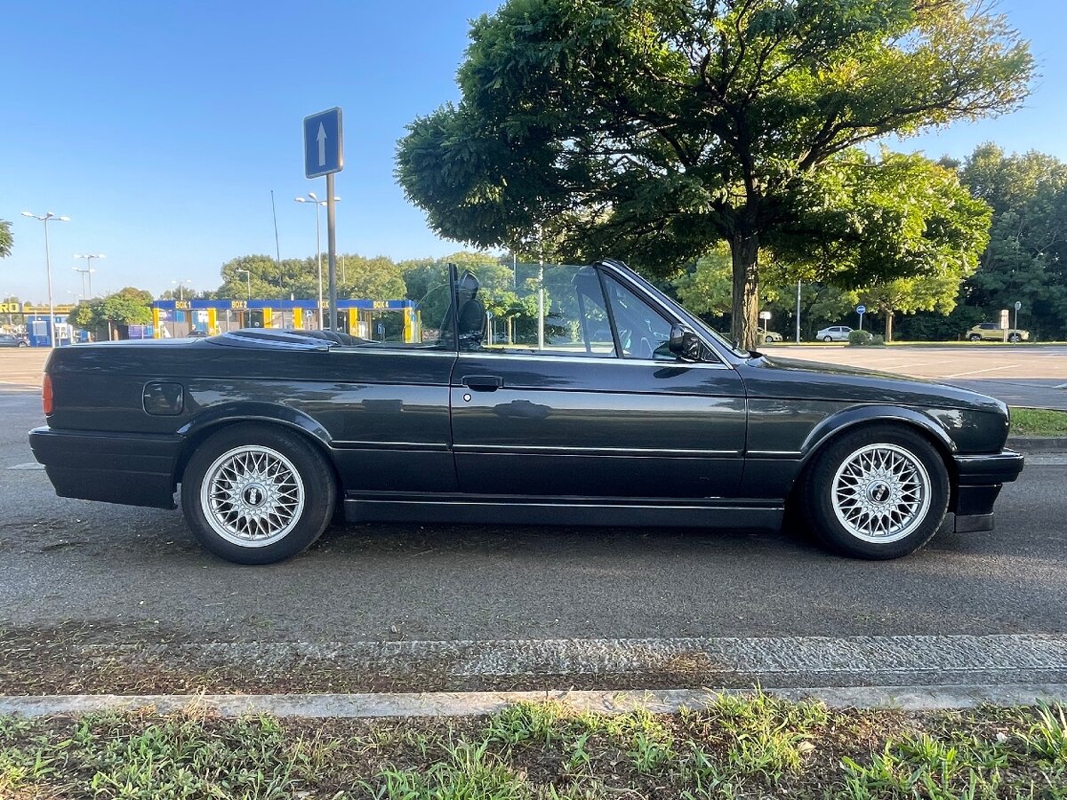 BMW E30 325i cabrio - 2