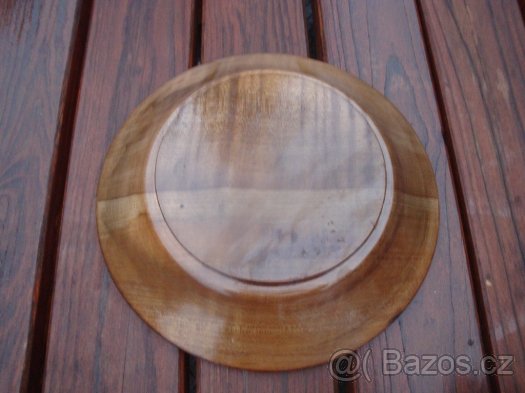 Ručně vyřezávaný dřevěný talíř - starožitný - 2