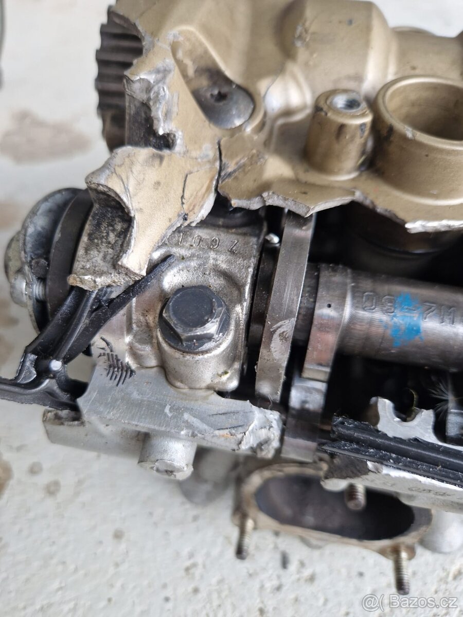 Ducati 1098 S 2008 Motor Hlava Válce Poškozená - 2