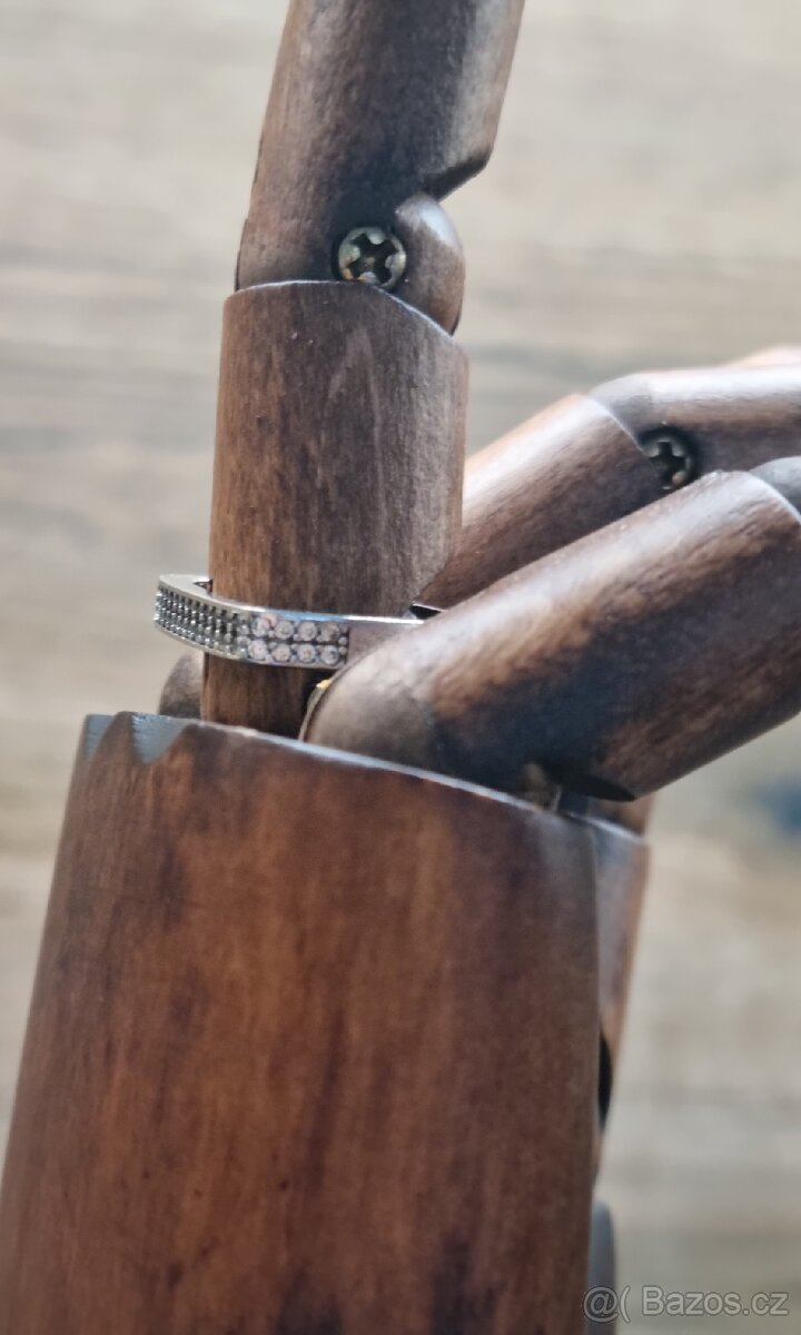 Dámský stříbrný prsten - 2