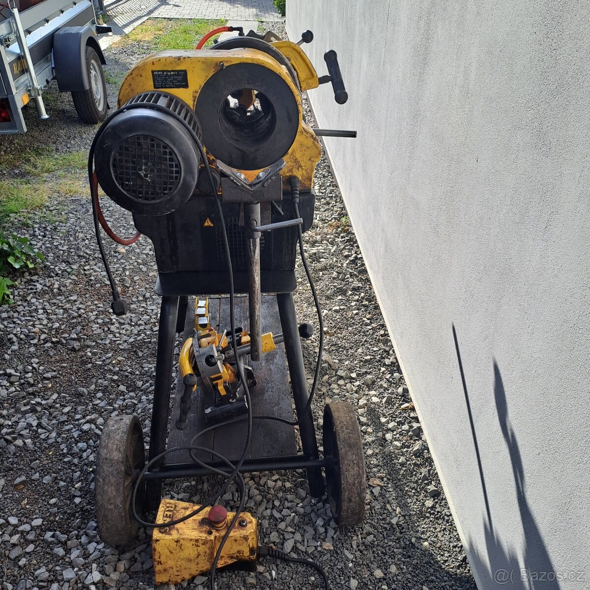 PRODÁM ELEKTRICKÝ ZÁVITOŘEZ - 2