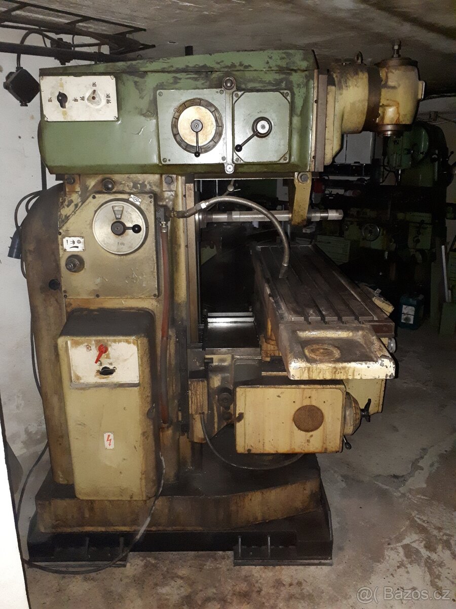 Frézka univerzální Fritz Heckert FU 250x1000 - 2