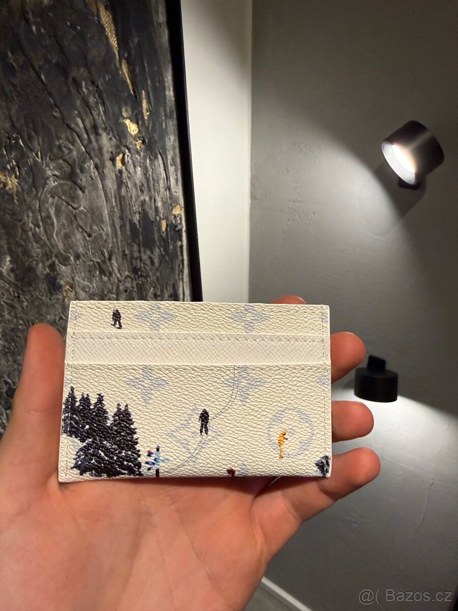 LOUIS VUITTON CARD HOLDER - 2