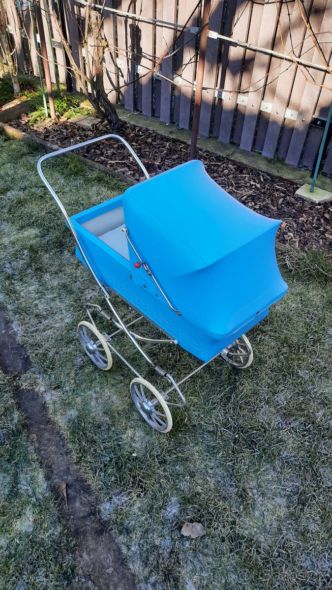 Retro Kočárek pro panenky modrý - 2