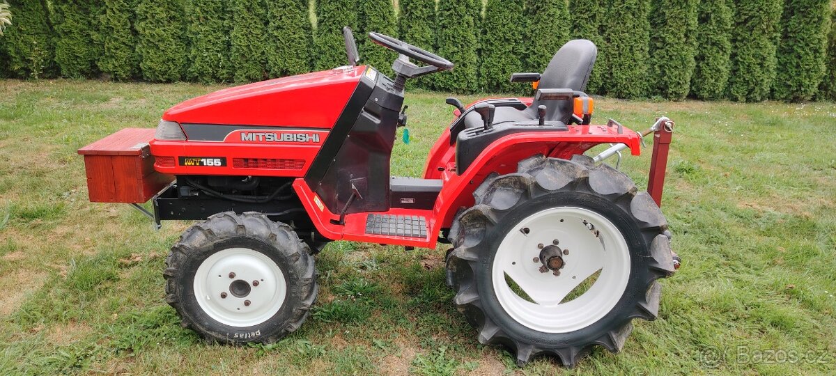 Malotraktor Mitsubishi + vlečka - 2