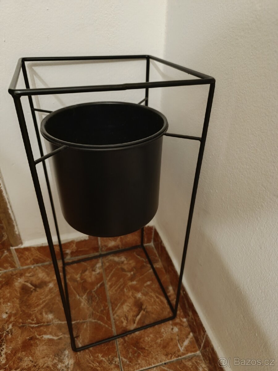 Stojan na květiny - 2