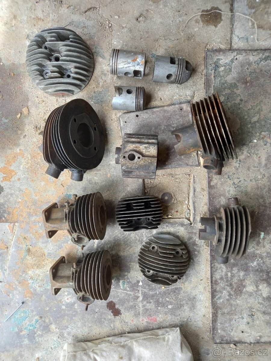 Hlavy, válce Jawa ČZ stadion - 2