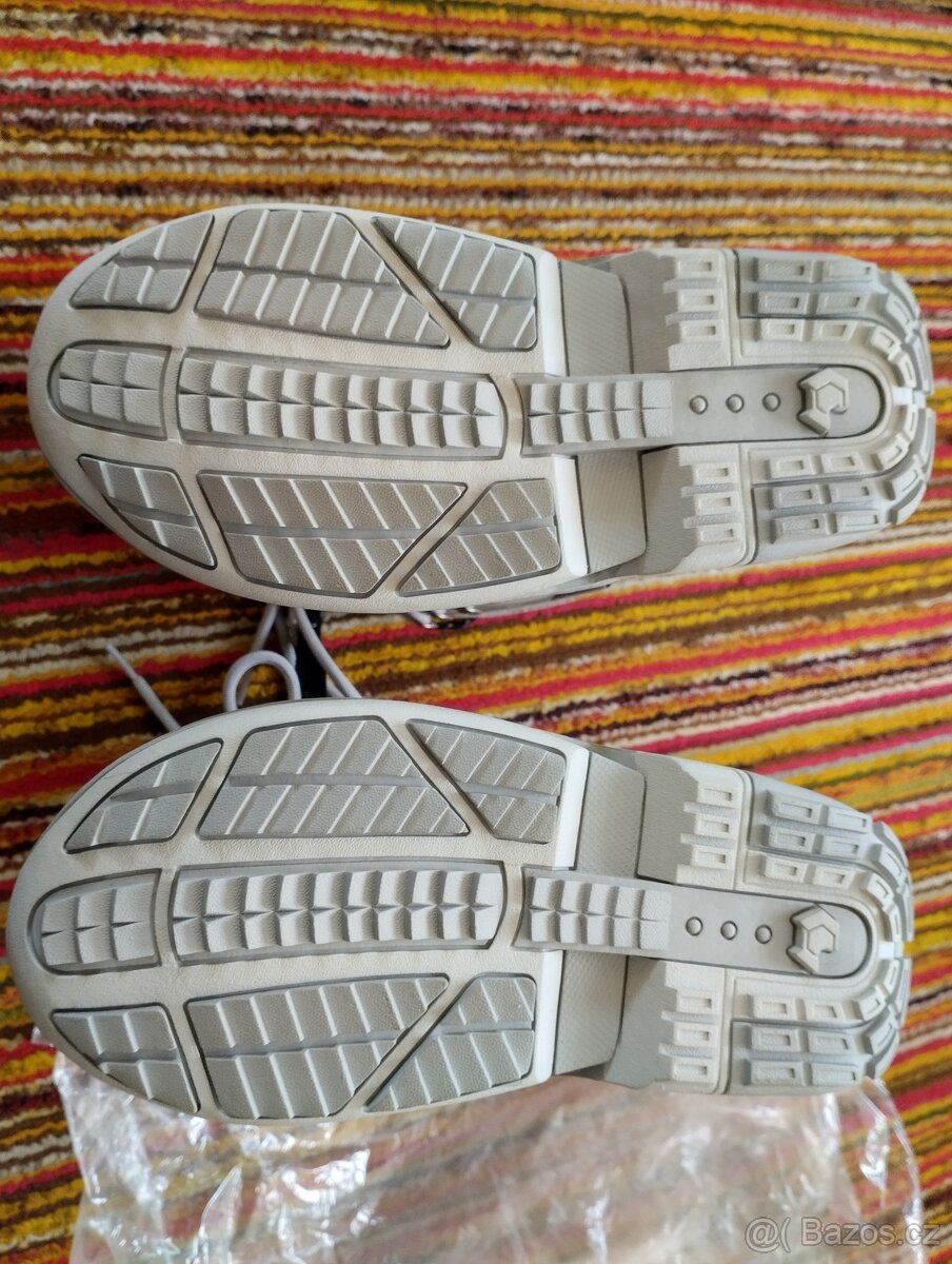 Boty na snowboard dívčí - 2