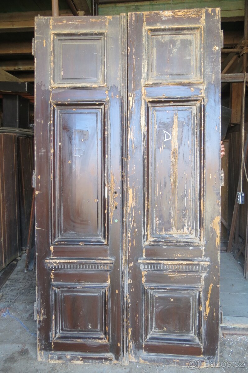 D/ Staré vchodové dveře - 2