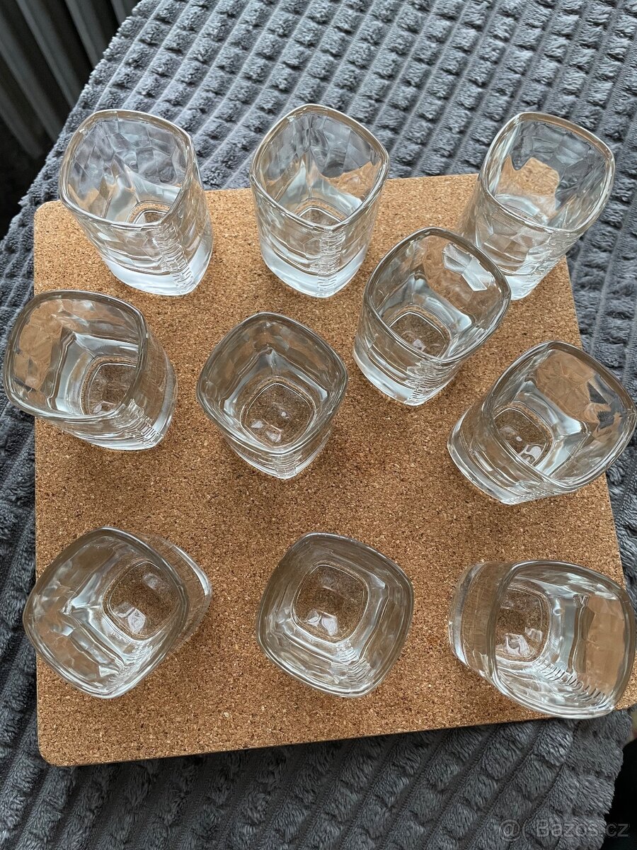Skleničky na Becherovku - 2