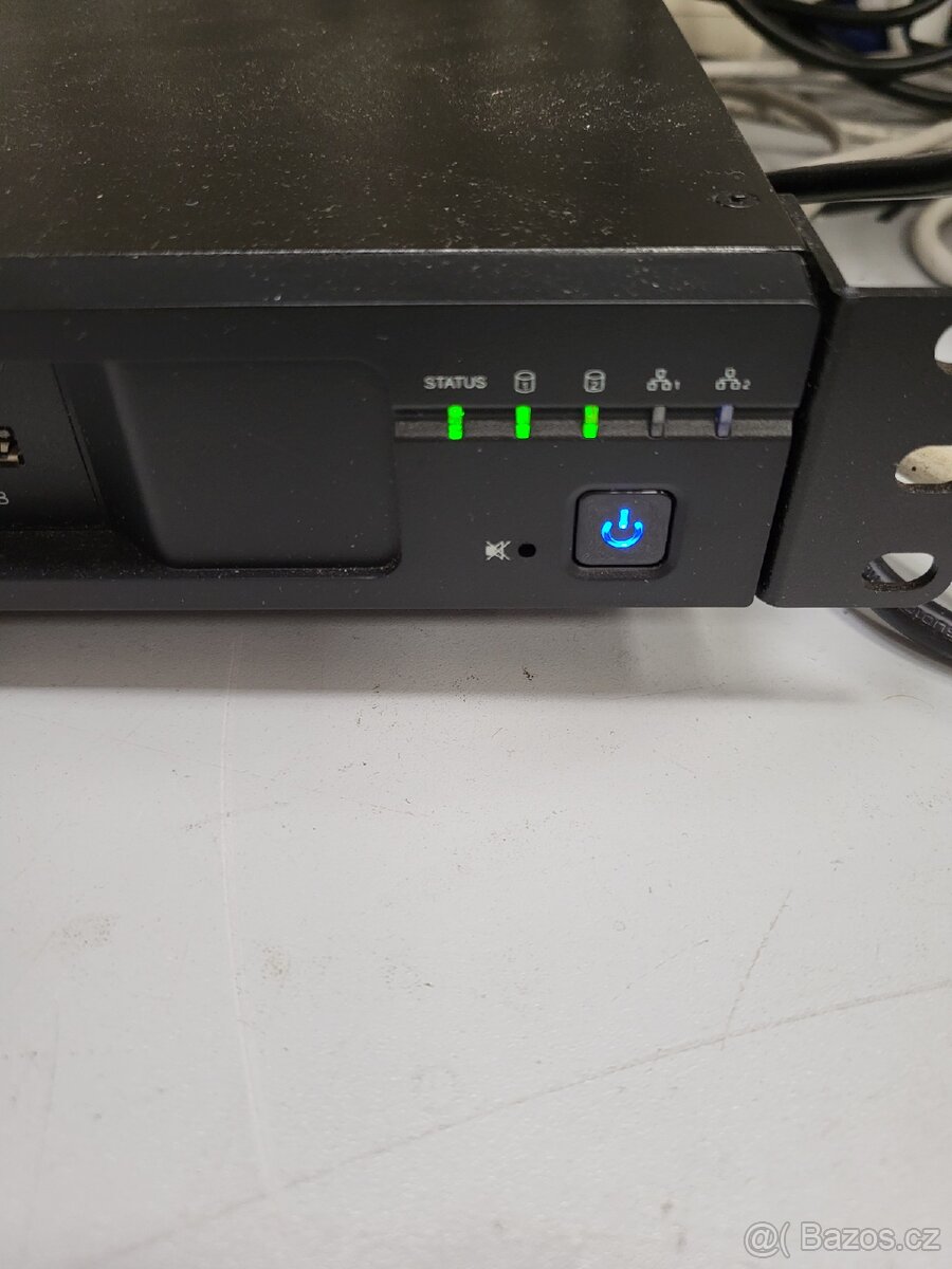 Synology NAS RS214 + 2x4TB HDD - 2