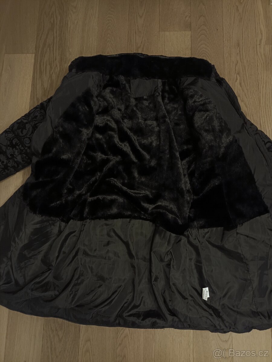 Krásná černá dámská bunda - 2