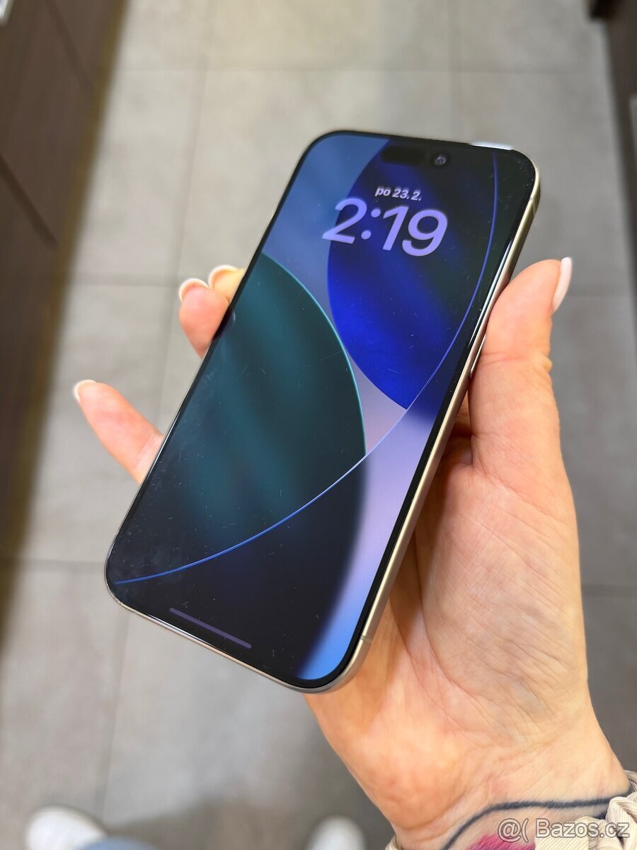 IPHONE 15 PRO - 2