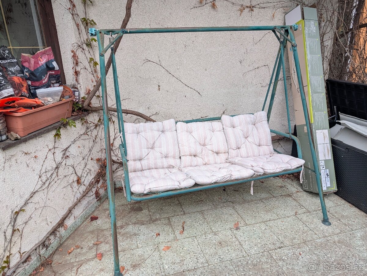 Zahradní houpačka - 2