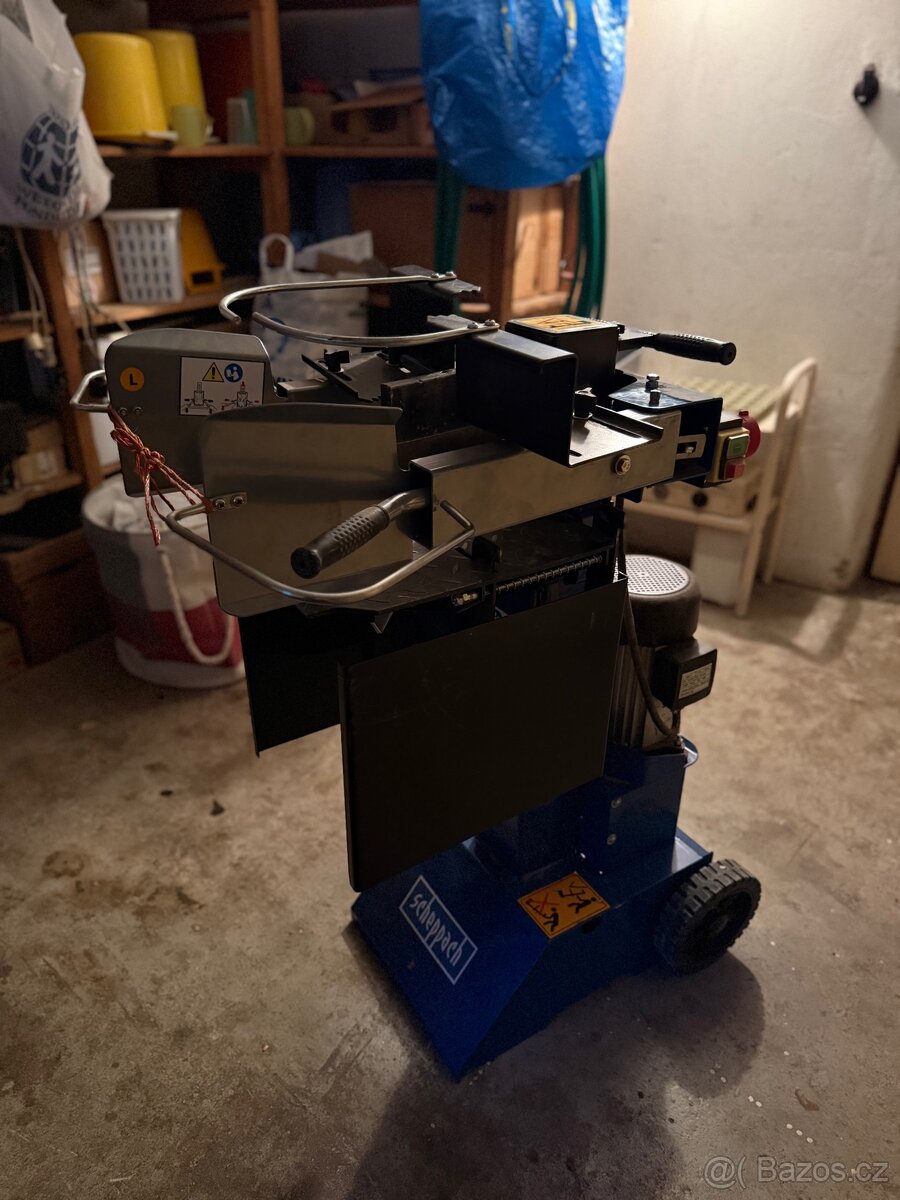 Štípač dříví Scheppach HL 730 - 2