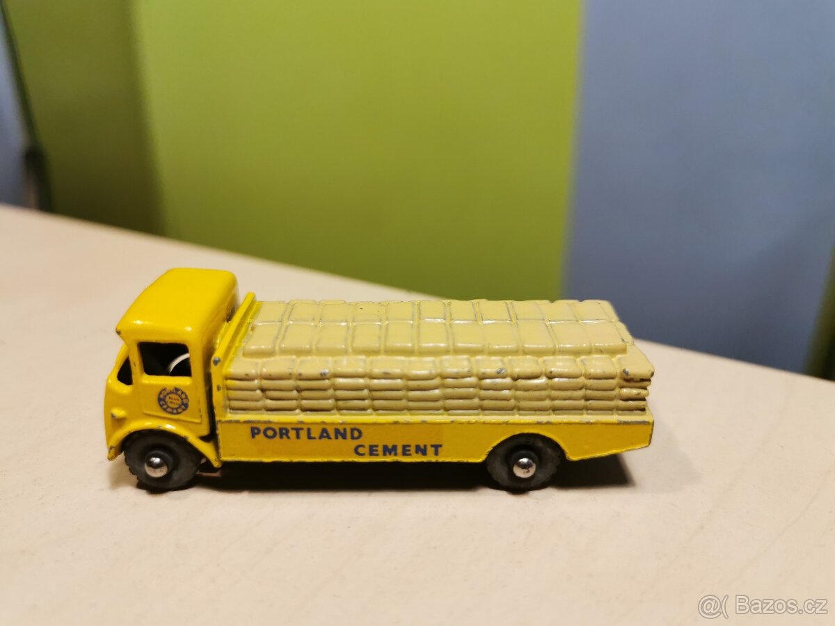 Matchbox lesney regular wheels - 2