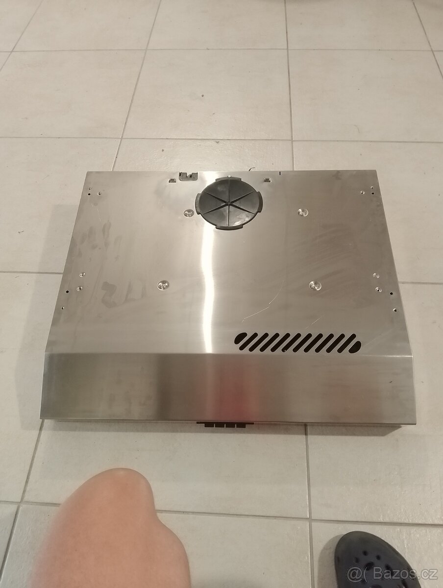 Nerezový odsávač par - 2