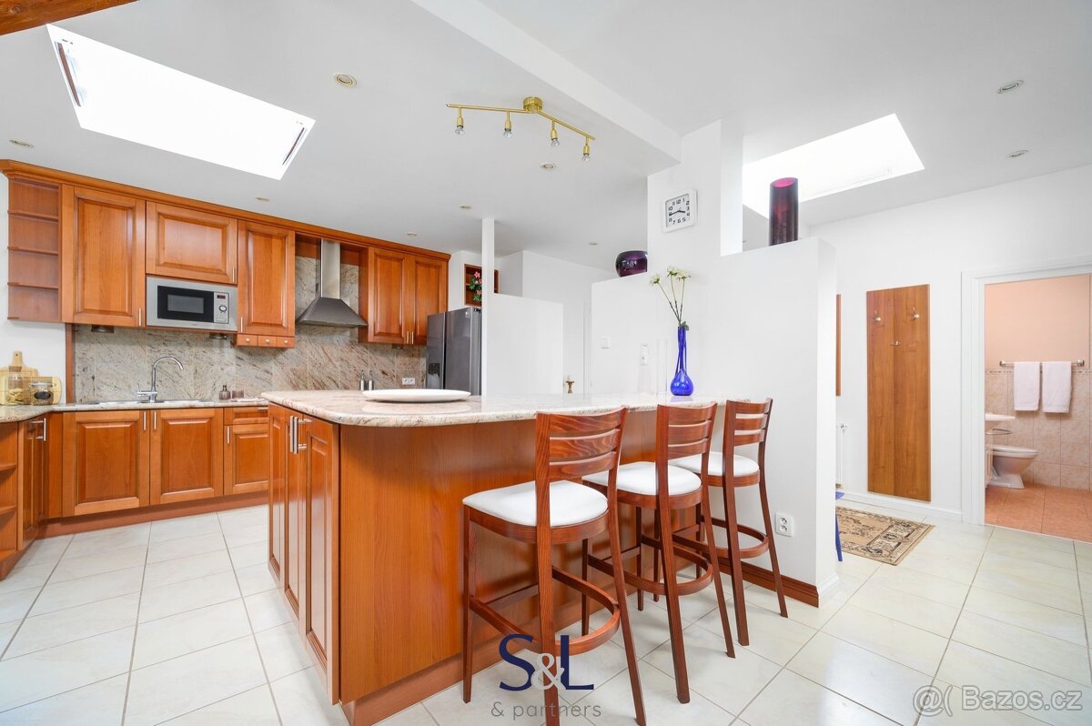 Prodej, byty 4+kk, 150m2, Cvikov, ev.č. 01331 - 2
