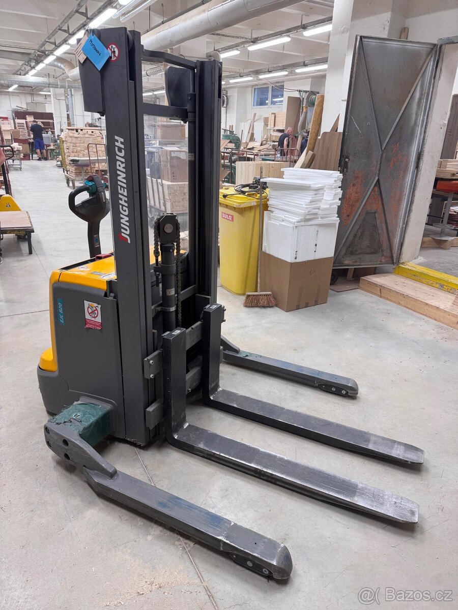 Elektrický VZV EJC B20 AKU - pouze 931 Mth. - 2