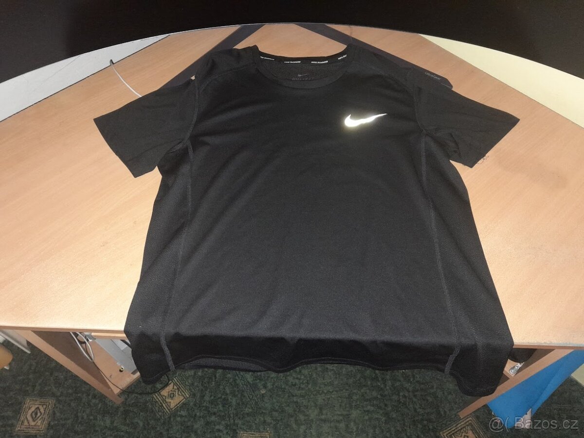 NIKE TRIČKO TRIKO ČERNÉ DRI-FIT IHNED K PRODEJI - 2
