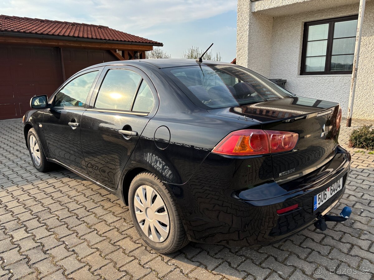 Mitsubishi Lancer 1,6i- 80kw, r. 2010, klima - 2