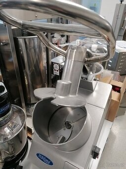 Kráječ zeleniny Maxima VC 750 - 2