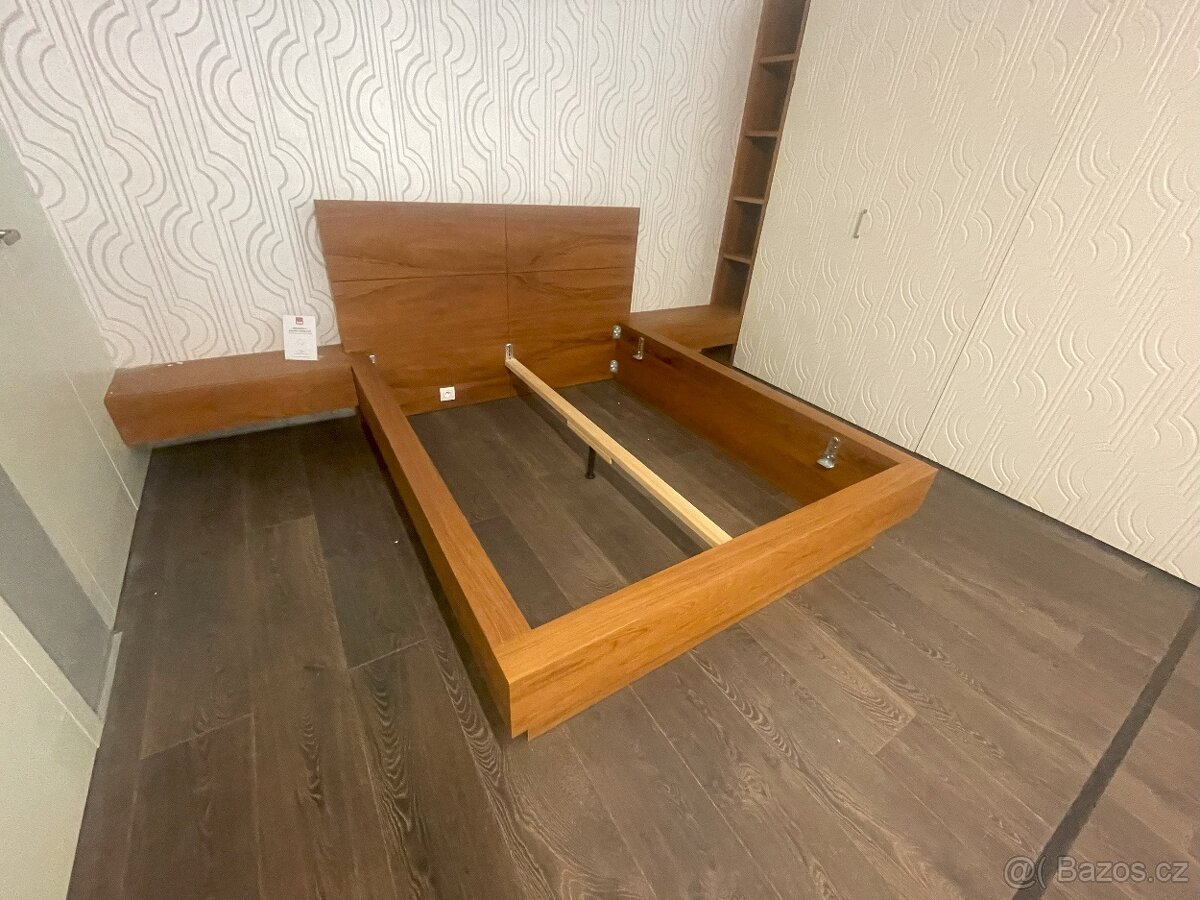Ložnicová sestava vč. dvoulůžka a skříně - 2