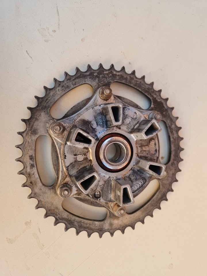 Unašeč rozety KTM 690 enduro - 2