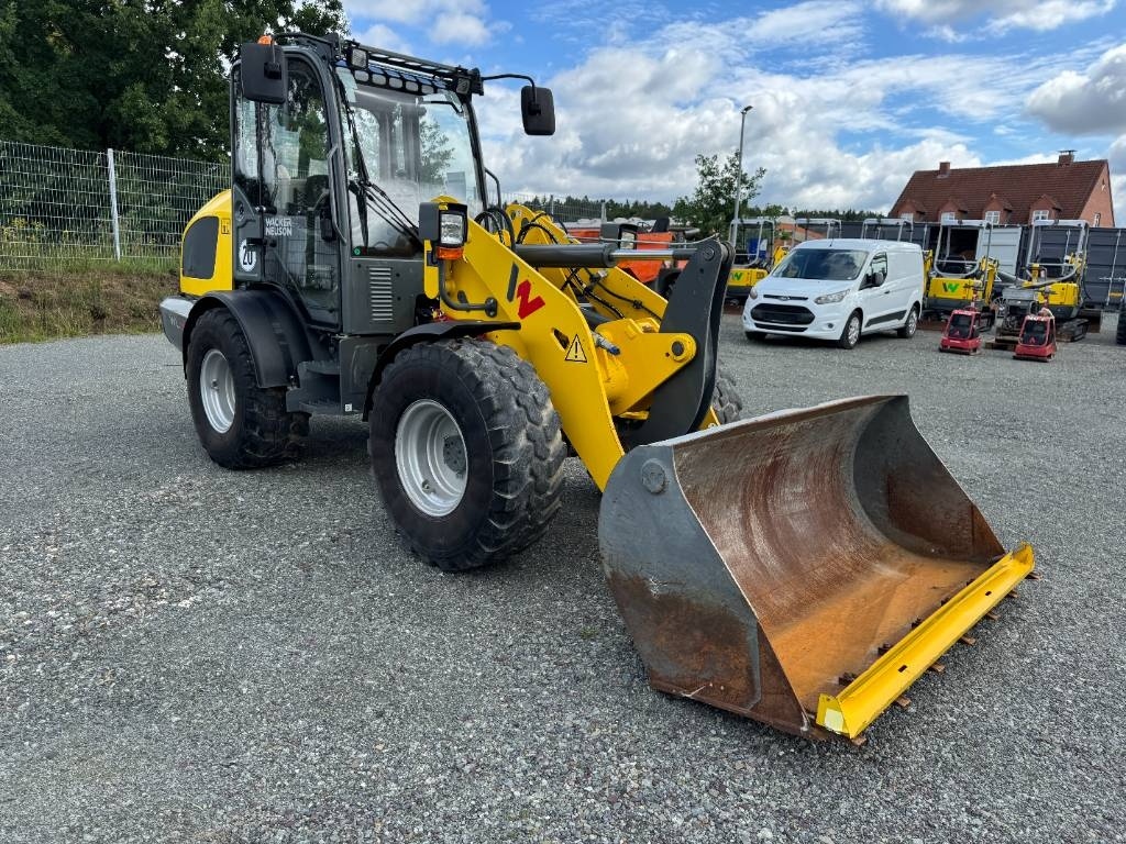 Kolový nakladač Wacker Neuson WL 44 - 2